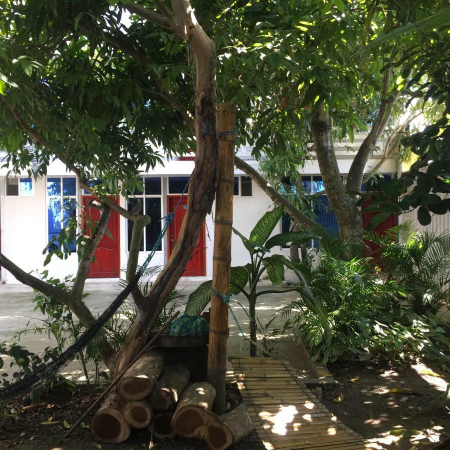 Hostal Sarai Pedernales Buitenkant foto
