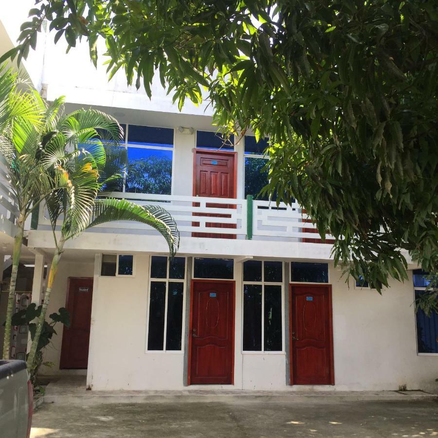 Hostal Sarai Pedernales Buitenkant foto