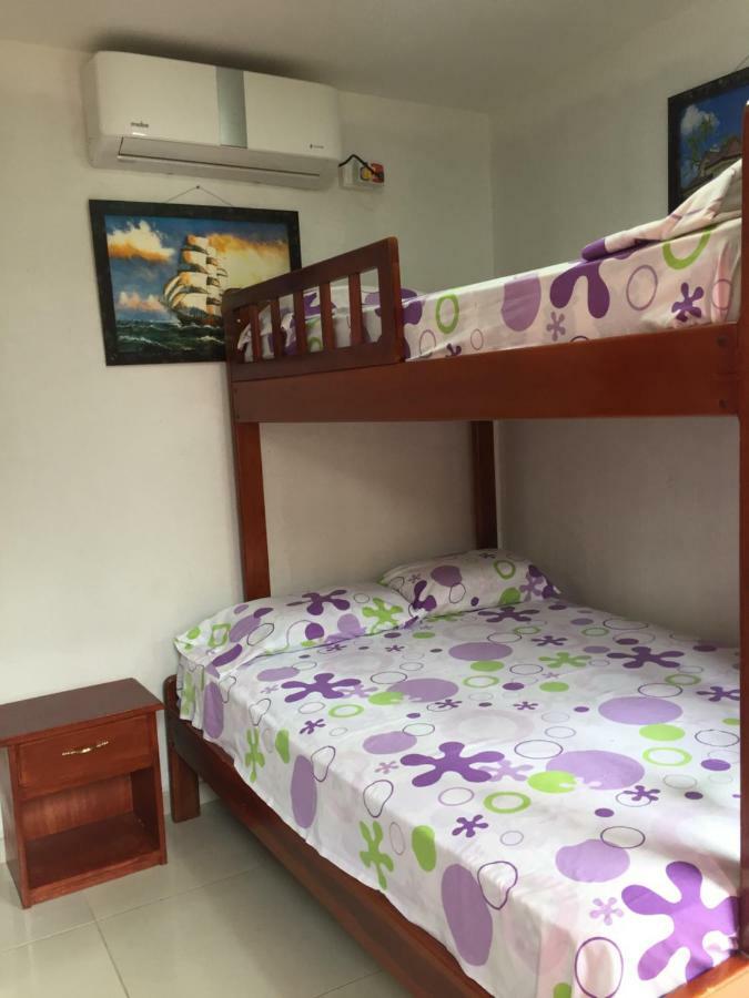 Hostal Sarai Pedernales Buitenkant foto