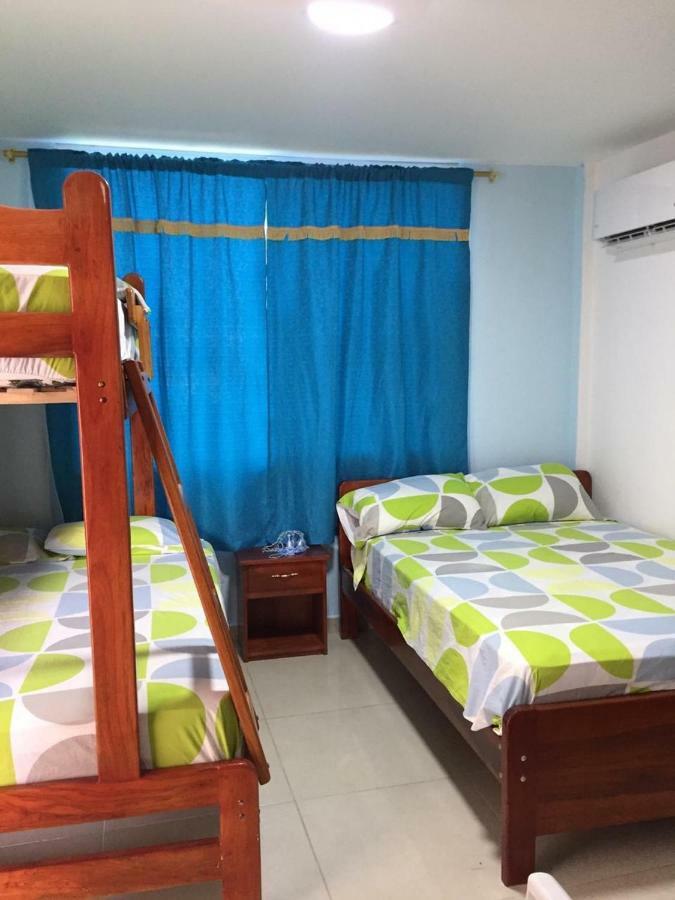 Hostal Sarai Pedernales Buitenkant foto