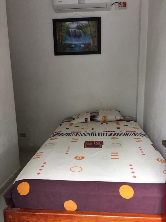 Hostal Sarai Pedernales Buitenkant foto